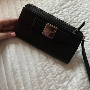 kate spade wristlet
